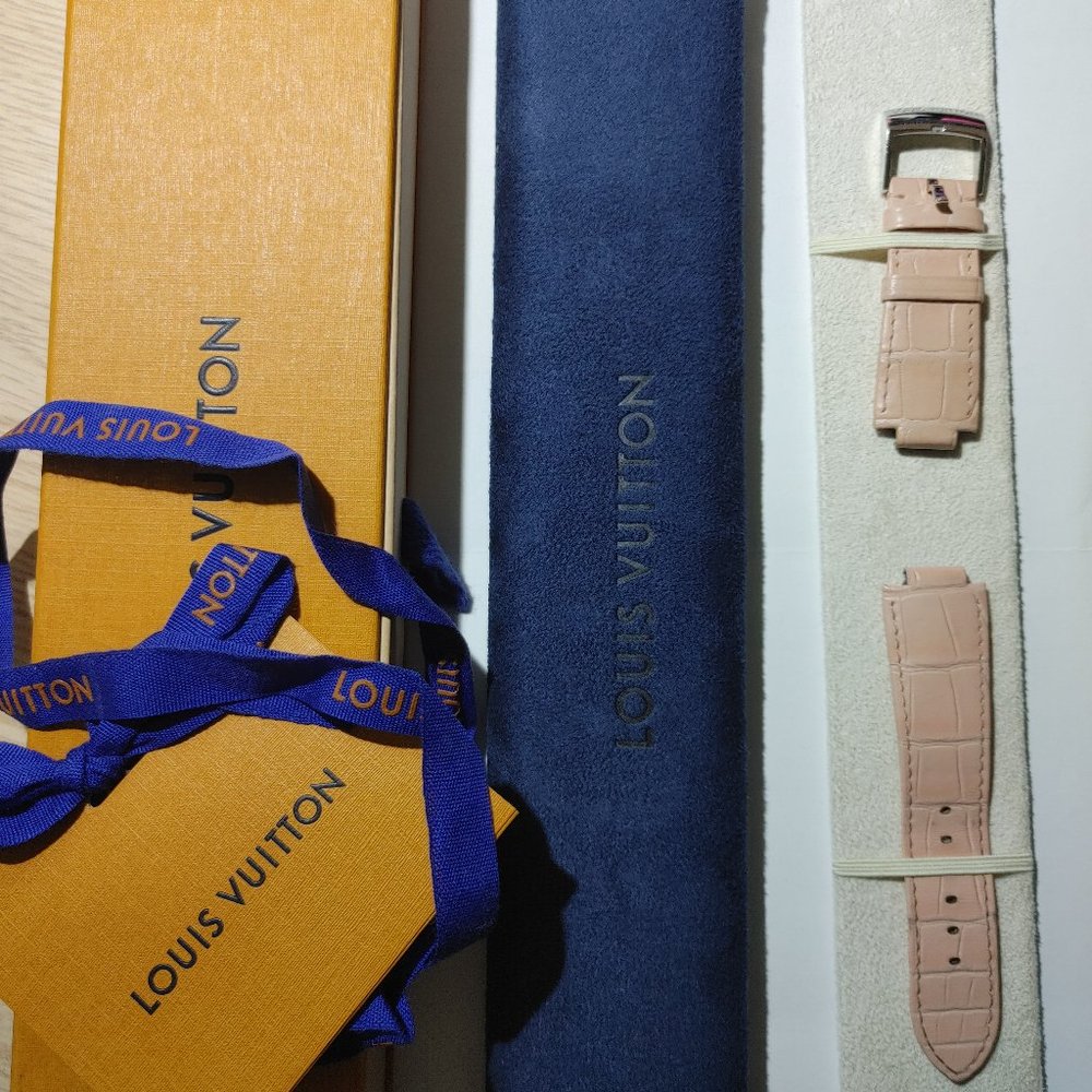 Authentic Louis Vuitton STRAP TAMBOUR ALLIGATOR Very light PINK